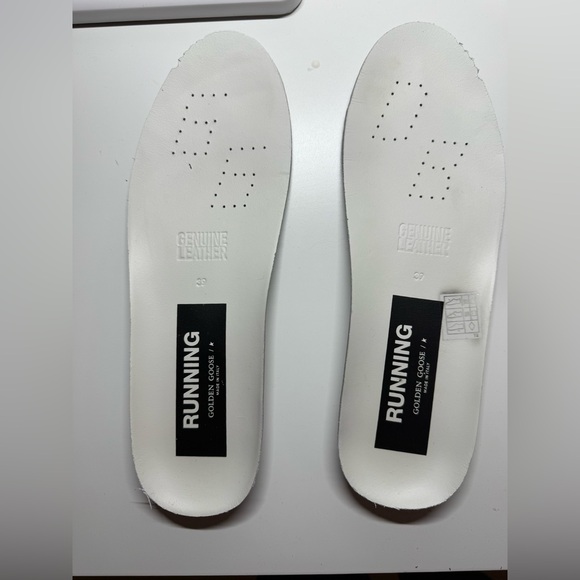 They are like new, US size 6 in men's, run little bigger ,I do not have the box. - Picture 4 of 4